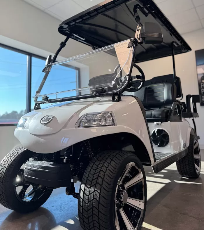 2025 Evolution Classic 4 Lithium Street Legal Golf Cart (White)